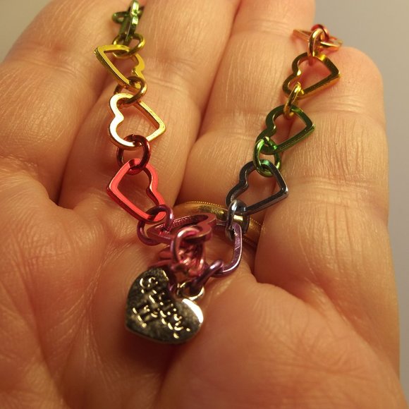 Charm It! Rainbow Hearts Bracelet - Picture 4 of 4